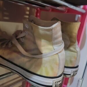 Used Tie Dye Converse
